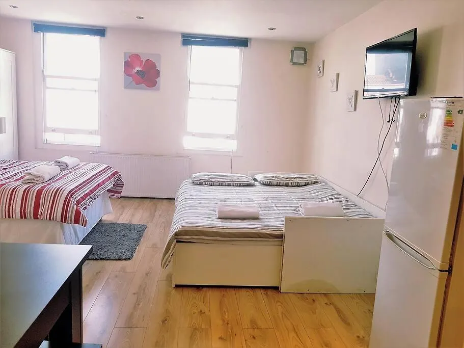 Cosy Studio Flat In Great Locationin London